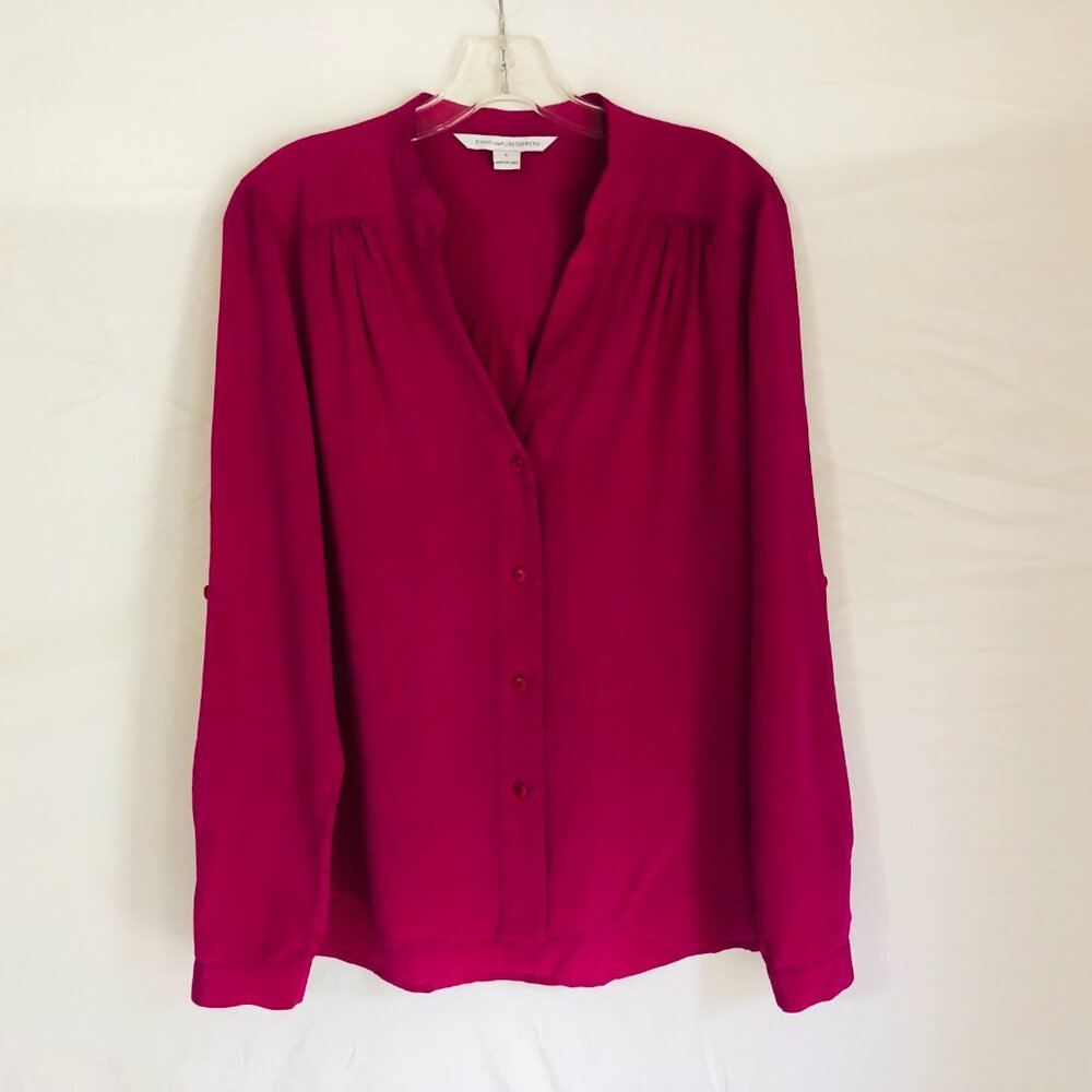 Diane Von‎ Furstenberg 100% Silk Women's Size 8 Purple Button Up Blouse Top